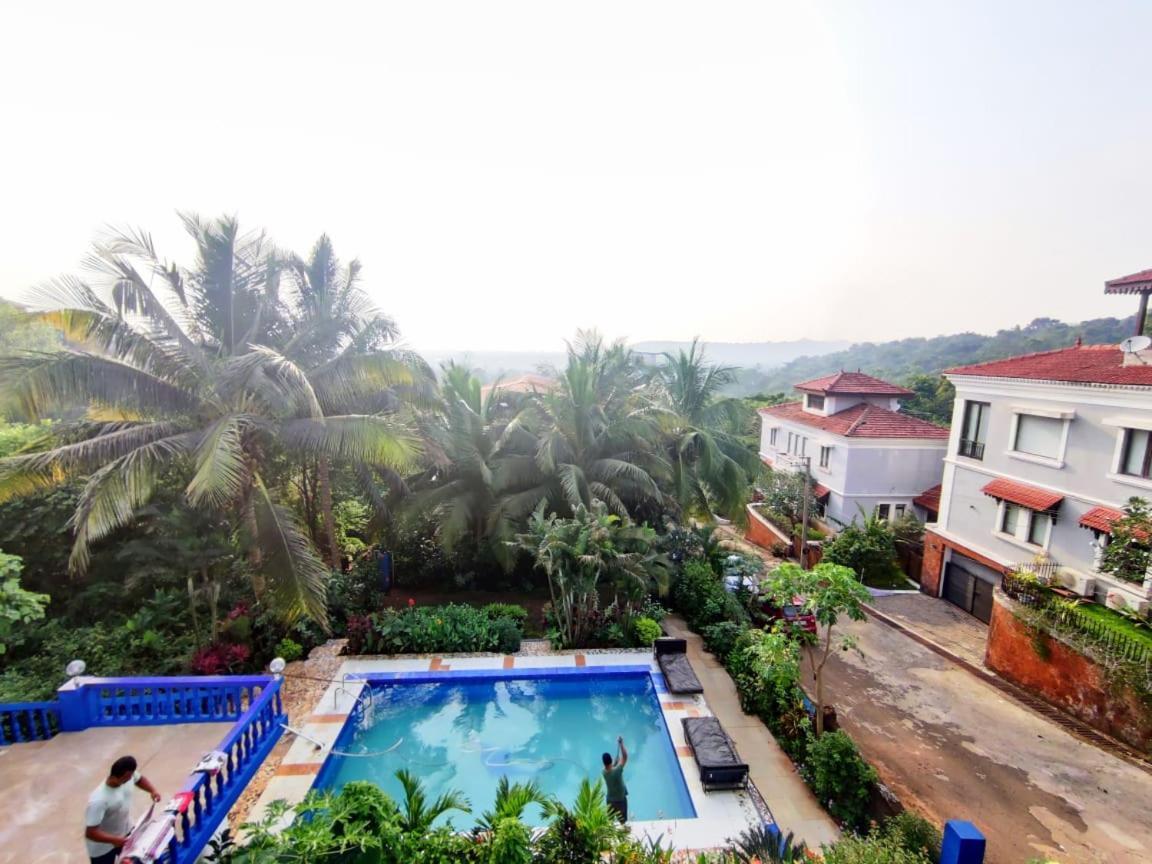 Amazing Hilltop 4 Bhk Villa With Private Pool Near Candolim Eksteriør billede