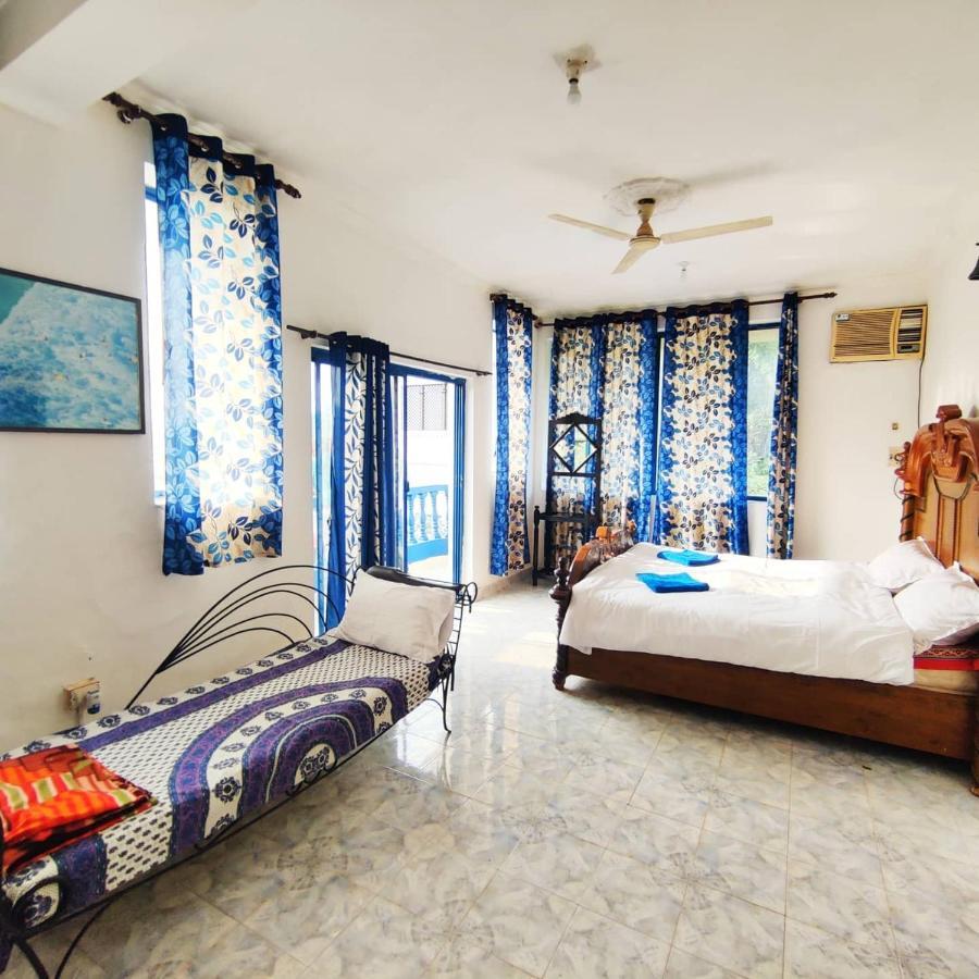 Amazing Hilltop 4 Bhk Villa With Private Pool Near Candolim Eksteriør billede